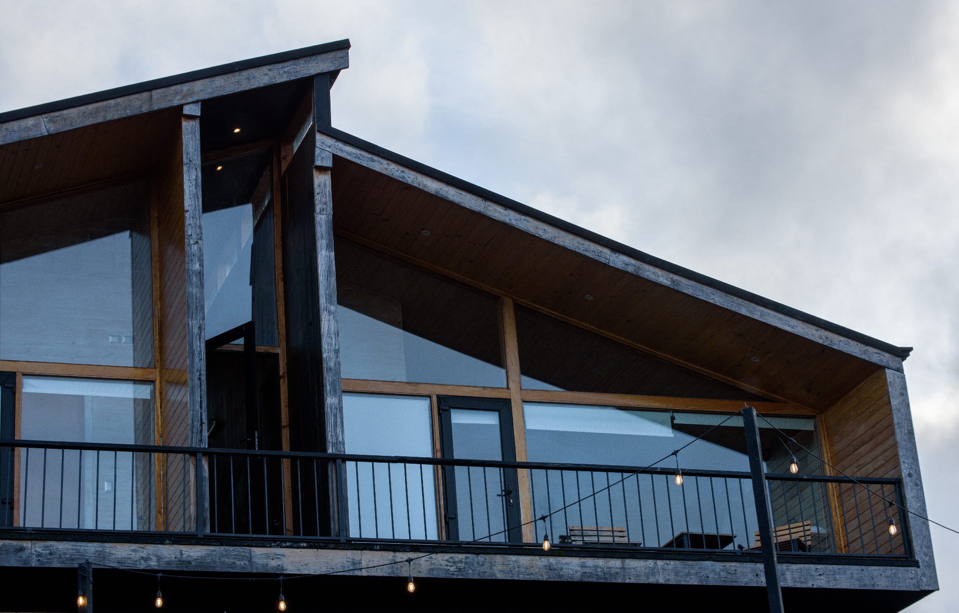 Arquitectura chilota del Hotel Arrebol